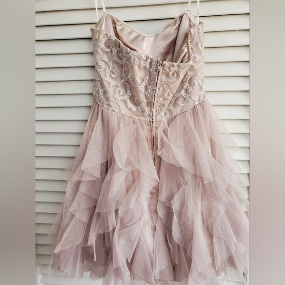 B Darlin Elegant Pink Ruffled Dress size 3/4 - Picture 2 of 3